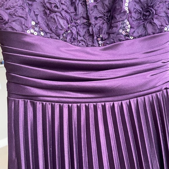 SPEEKLESS || Purple floor length strapless gown formal dress - Picture 2 of 4